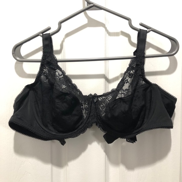 Different types of bras. $14 each. - Picture 7 of 13